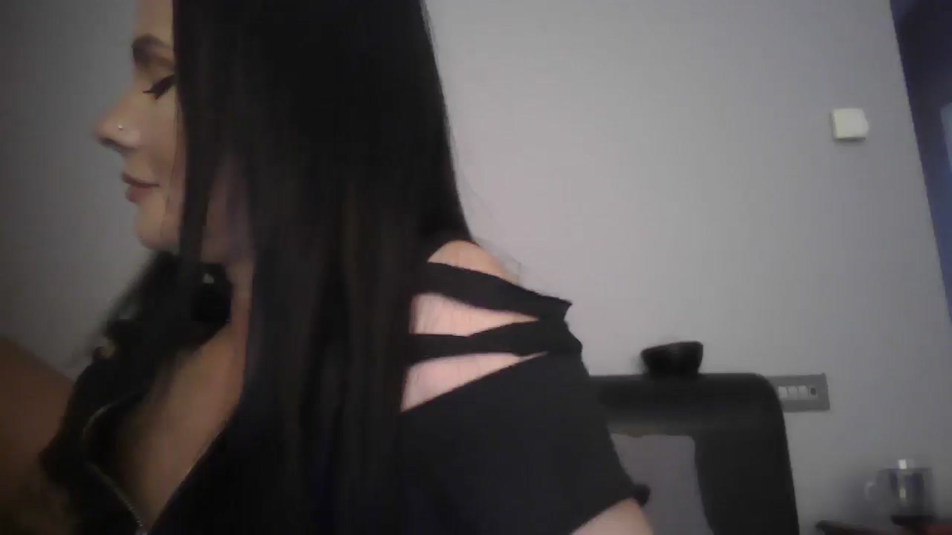 Gallery image thumbnail from FitBaby's myfreecams stream on, 06/20/2024, 14:37 image 16 of 20