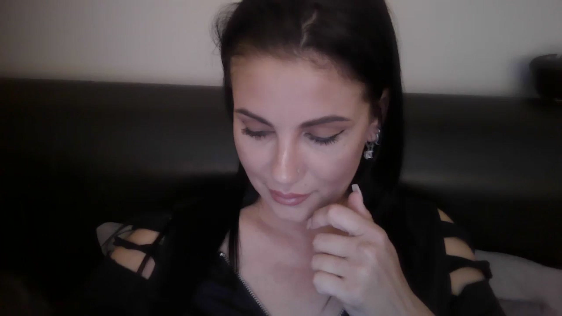 Gallery image thumbnail from FitBaby's myfreecams stream on, 06/20/2024, 14:37 image 5 of 20