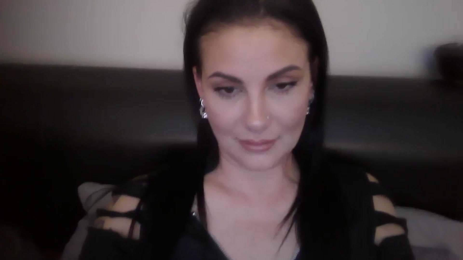 Gallery image thumbnail from FitBaby's myfreecams stream on, 06/20/2024, 14:37 image 6 of 20
