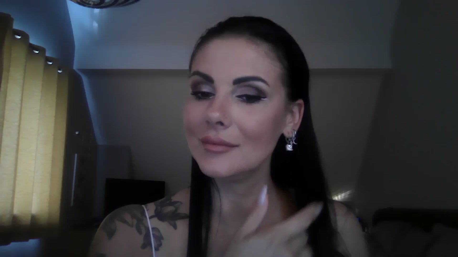 Gallery image thumbnail from FitBaby's myfreecams stream on, 06/21/2024, 13:38 image 3 of 20
