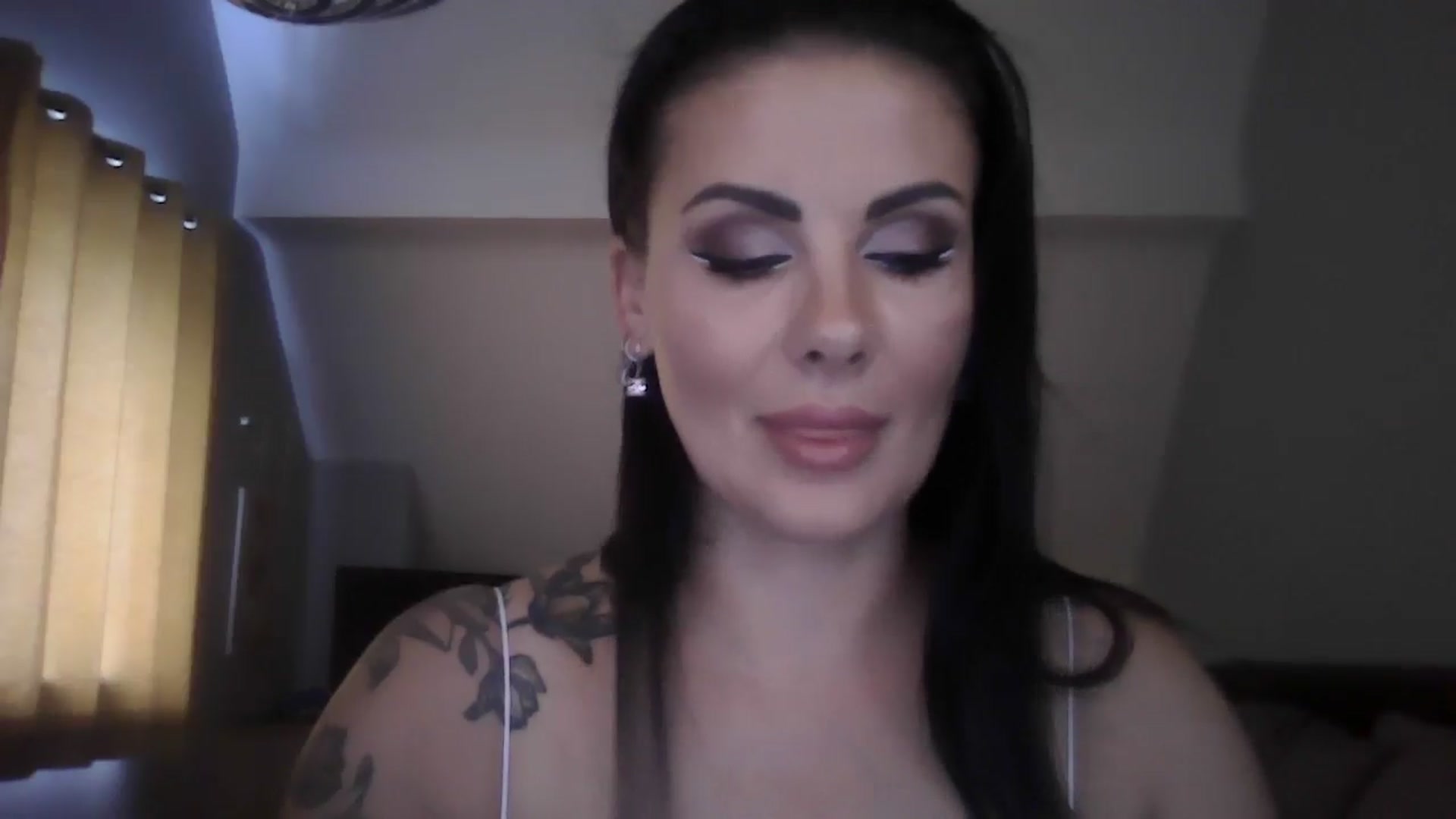 Gallery image thumbnail from FitBaby's myfreecams stream on, 06/21/2024, 13:38 image 2 of 20