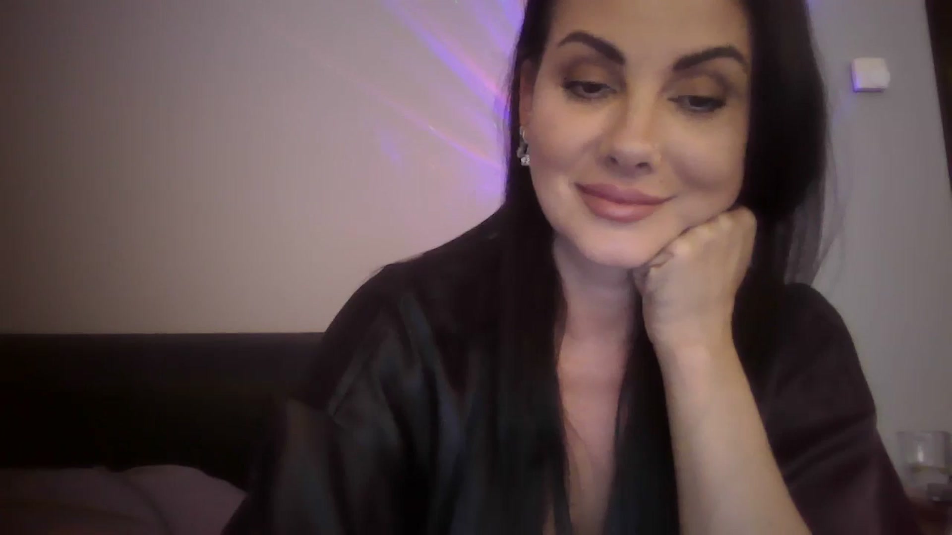Gallery image thumbnail from FitBaby's myfreecams stream on, 06/24/2024, 14:08 image 17 of 20