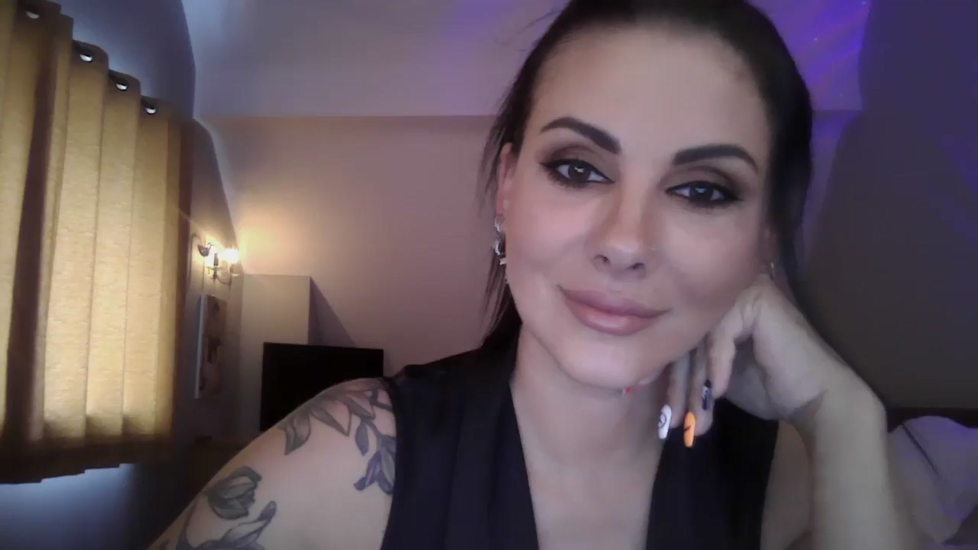 Gallery image thumbnail from FitBaby's myfreecams stream on, 07/15/2024, 12:24 image 8 of 20