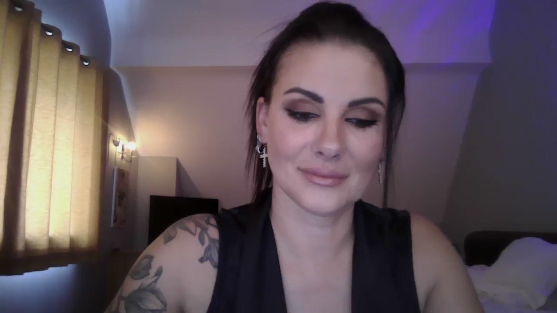 Gallery image thumbnail from FitBaby's myfreecams stream on, 07/15/2024, 12:24 image 14 of 20