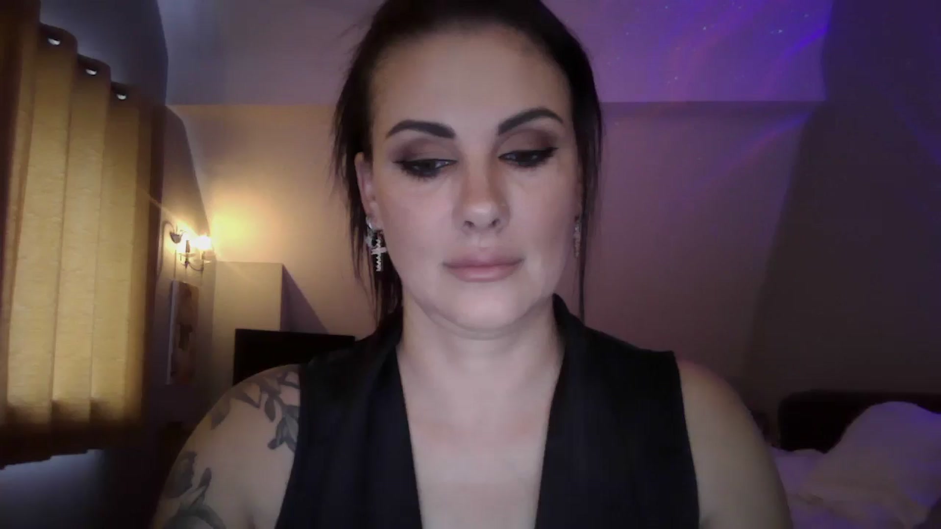 Gallery image thumbnail from FitBaby's myfreecams stream on, 07/15/2024, 12:24 image 1 of 20