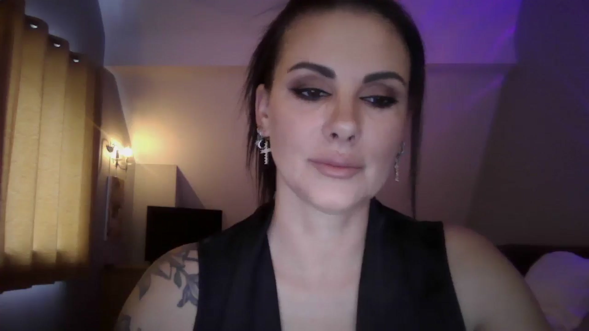 Gallery image thumbnail from FitBaby's myfreecams stream on, 07/15/2024, 12:24 image 2 of 20