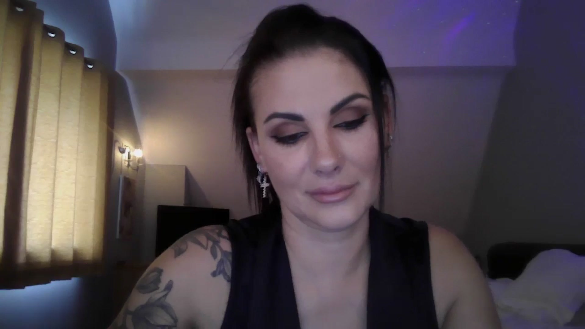 Gallery image thumbnail from FitBaby's myfreecams stream on, 07/15/2024, 12:24 image 13 of 20