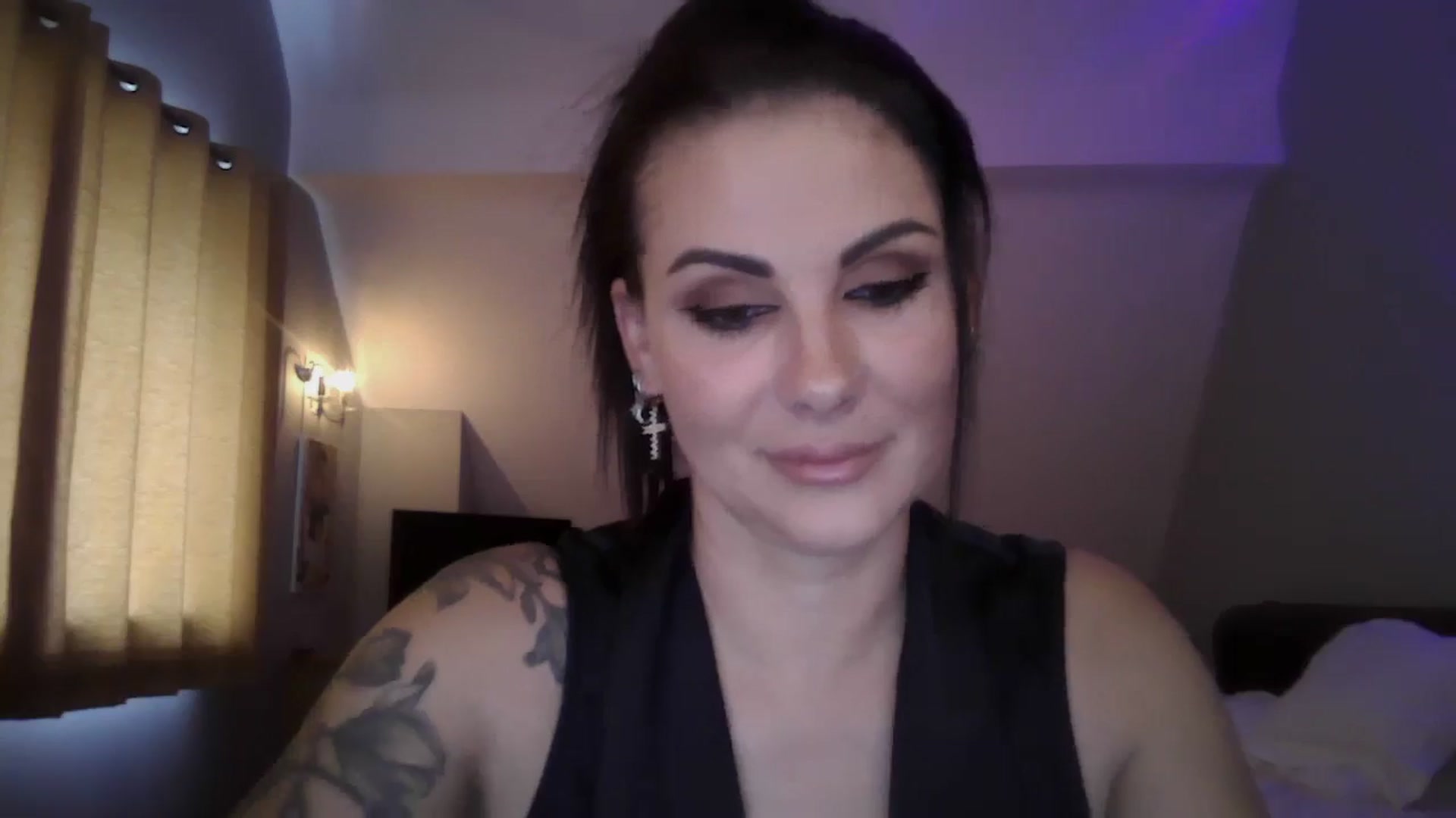 Gallery image thumbnail from FitBaby's myfreecams stream on, 07/15/2024, 12:24 image 7 of 20
