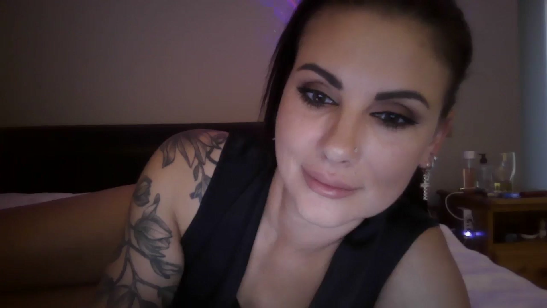 Gallery image thumbnail from FitBaby's myfreecams stream on, 07/15/2024, 13:54 image 10 of 20