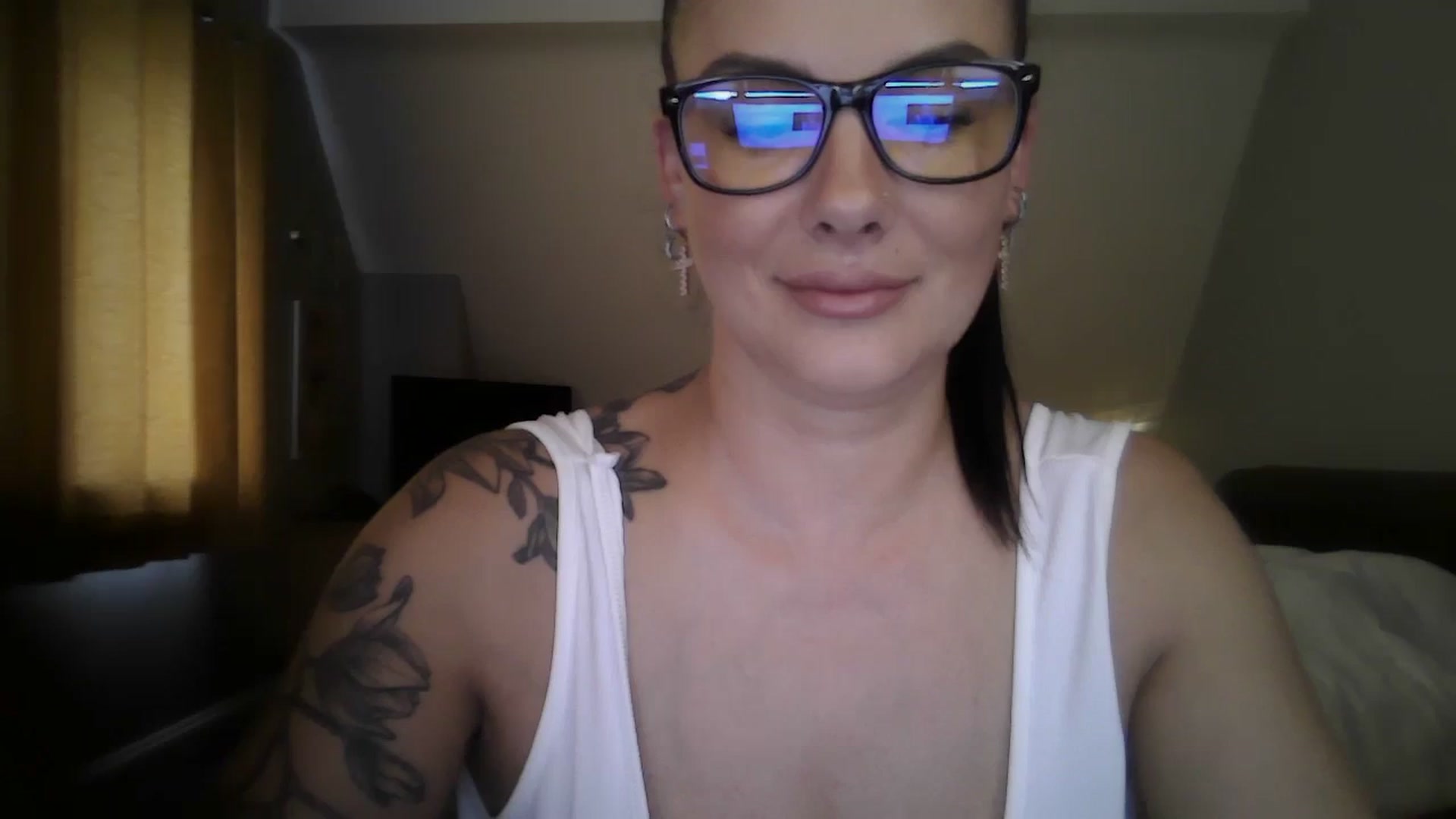 Gallery image thumbnail from FitBaby's myfreecams stream on, 07/19/2024, 14:05 image 14 of 20