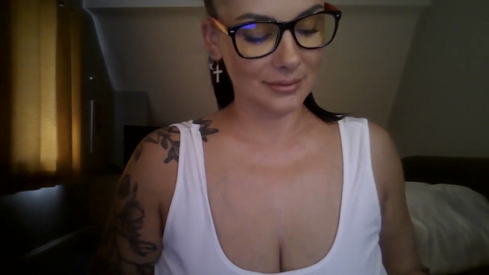 Gallery image thumbnail from FitBaby's myfreecams stream on, 07/19/2024, 14:05 image 16 of 20