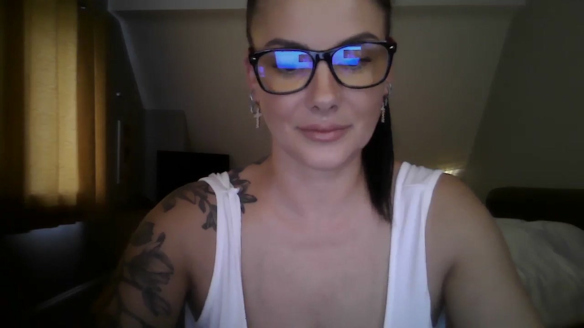Gallery image thumbnail from FitBaby's myfreecams stream on, 07/19/2024, 14:05 image 13 of 20