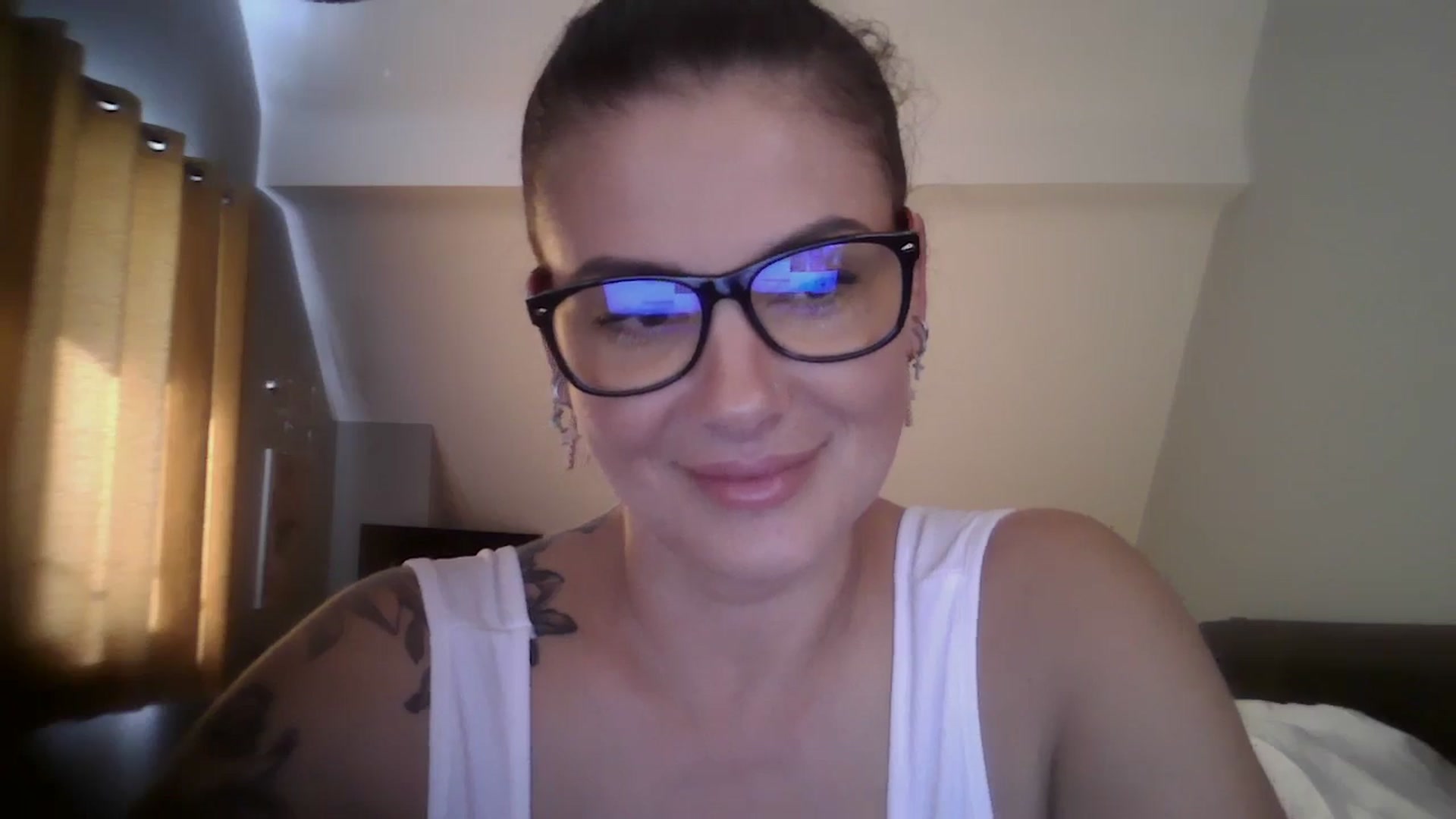 Gallery image thumbnail from FitBaby's myfreecams stream on, 07/19/2024, 15:55 image 9 of 20