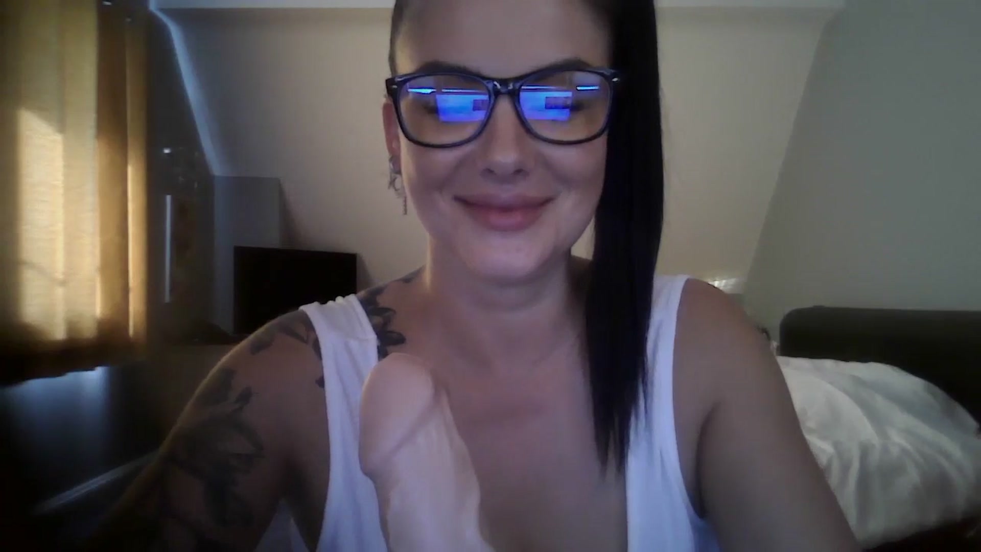 Gallery image thumbnail from FitBaby's myfreecams stream on, 07/19/2024, 15:55 image 13 of 20