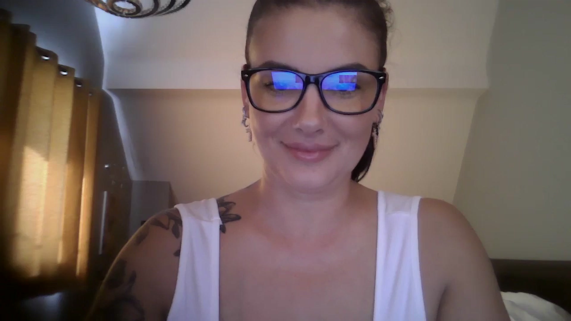 Gallery image thumbnail from FitBaby's myfreecams stream on, 07/19/2024, 15:55 image 10 of 20