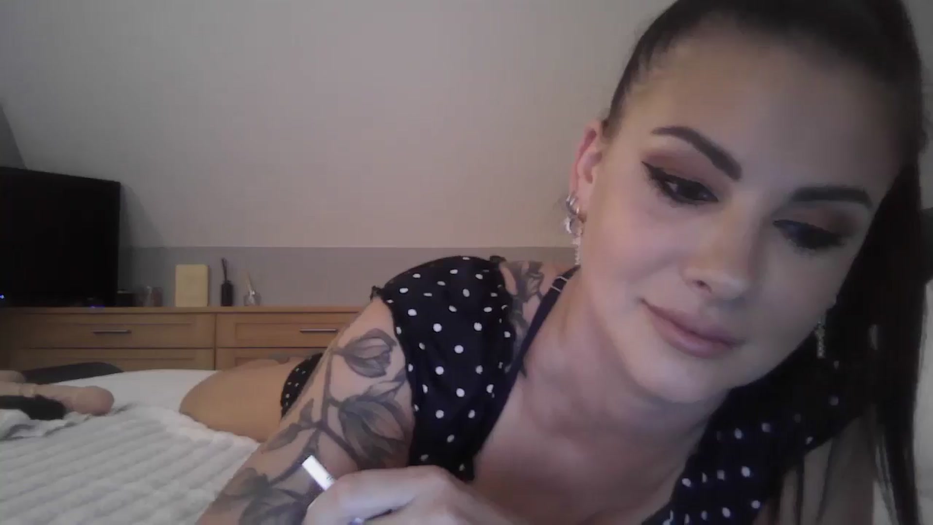 Gallery image thumbnail from FitBaby's myfreecams stream on, 07/24/2024, 14:02 image 3 of 20