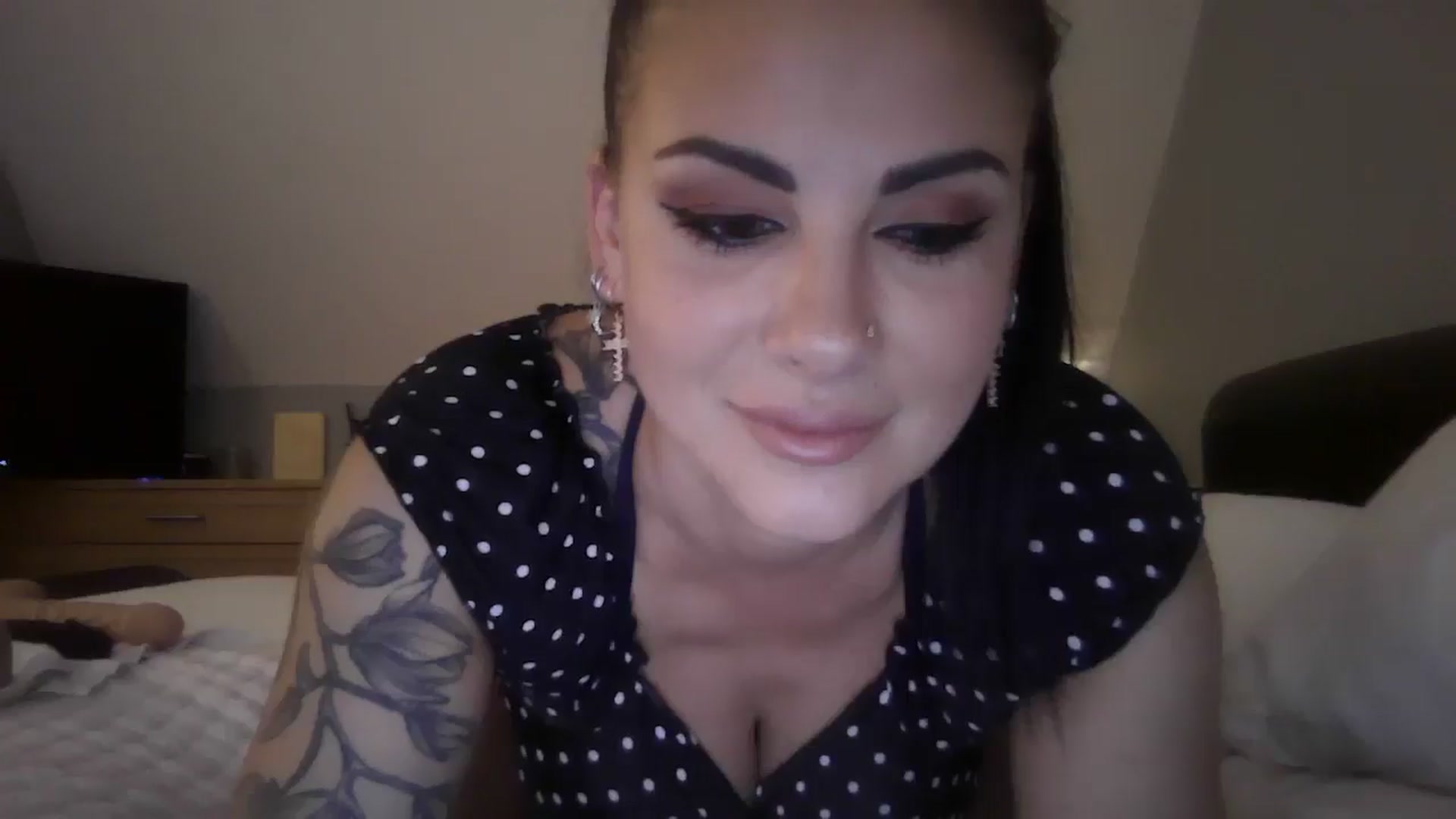Gallery image thumbnail from FitBaby's myfreecams stream on, 07/24/2024, 14:02 image 7 of 20