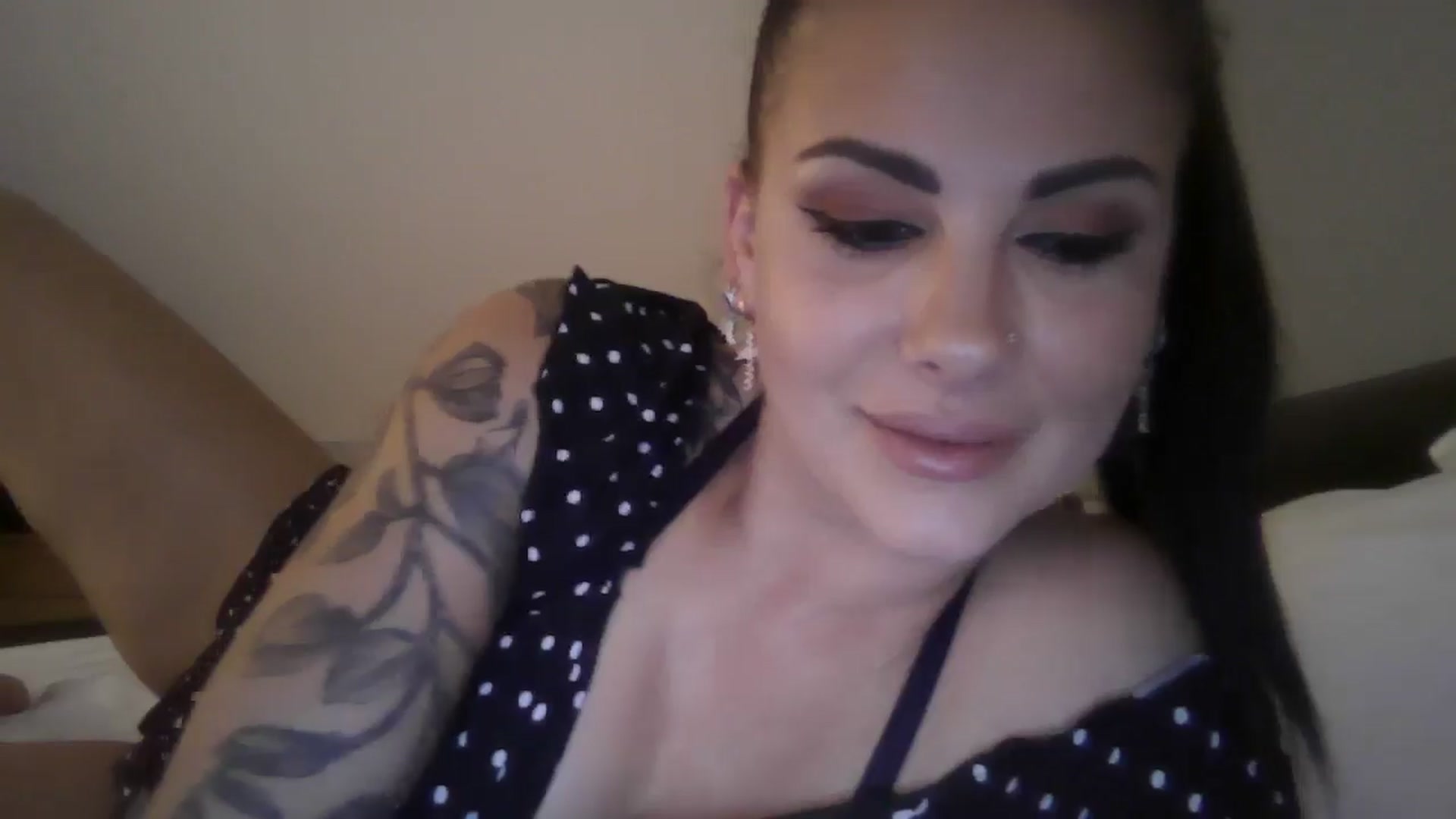 Gallery image thumbnail from FitBaby's myfreecams stream on, 07/24/2024, 14:02 image 16 of 20
