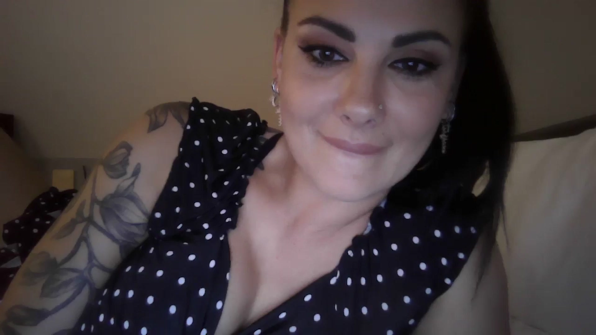 Gallery image thumbnail from FitBaby's myfreecams stream on, 07/24/2024, 15:32 image 8 of 20