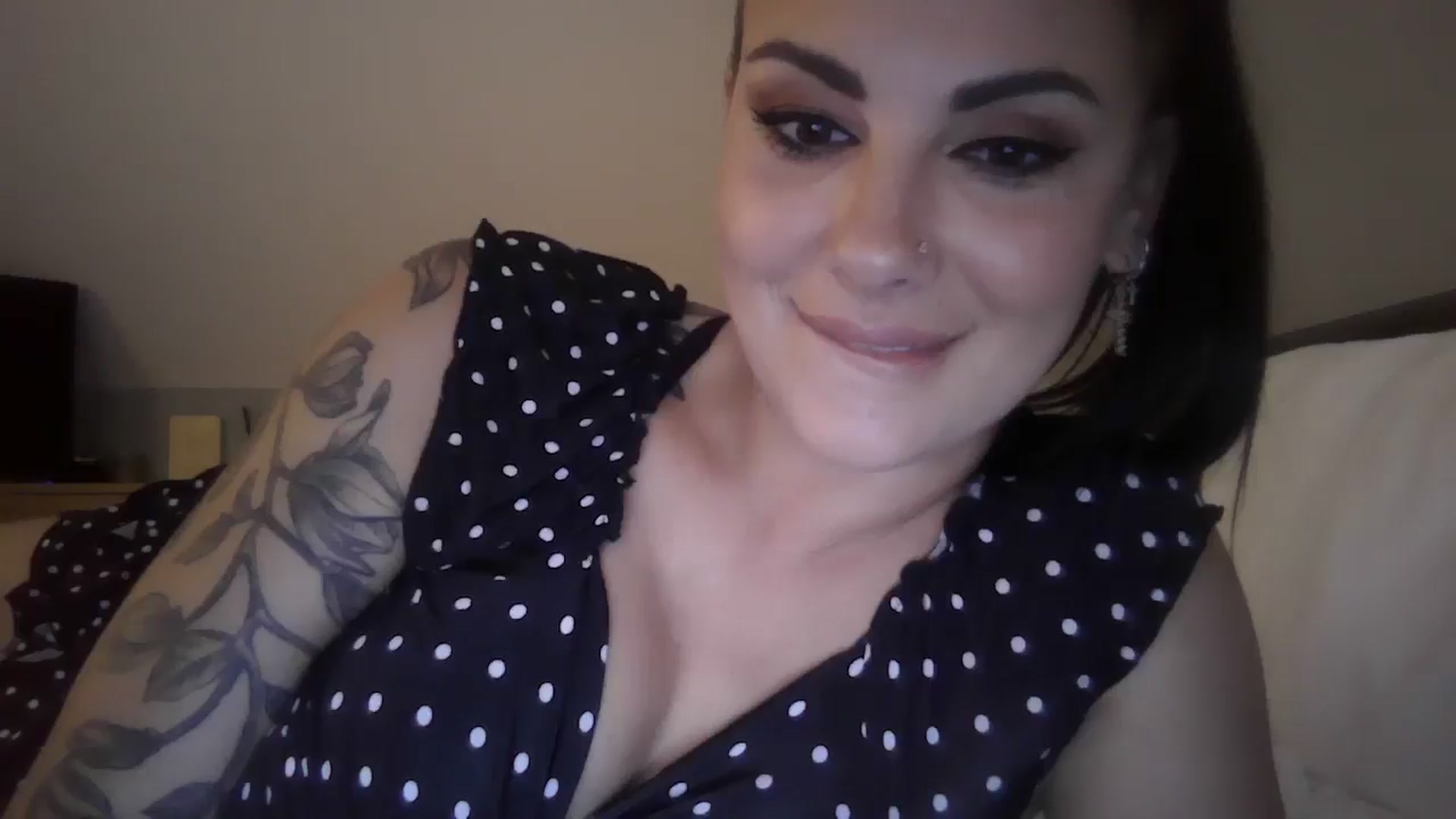 Gallery image thumbnail from FitBaby's myfreecams stream on, 07/24/2024, 15:32 image 7 of 20