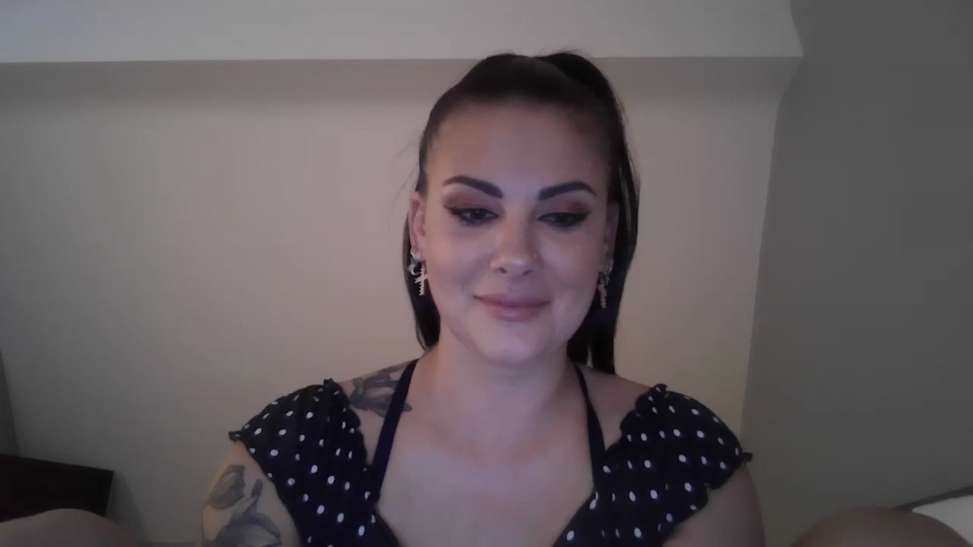 Gallery image thumbnail from FitBaby's myfreecams stream on, 07/24/2024, 15:32 image 3 of 20
