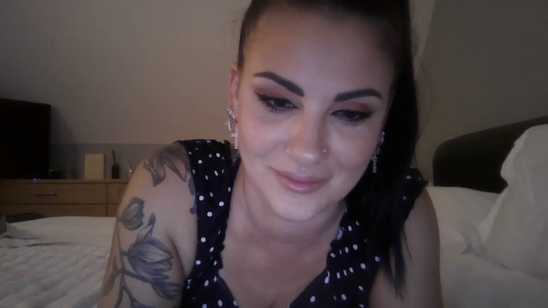 Gallery image thumbnail from FitBaby's myfreecams stream on, 07/24/2024, 15:32 image 4 of 20