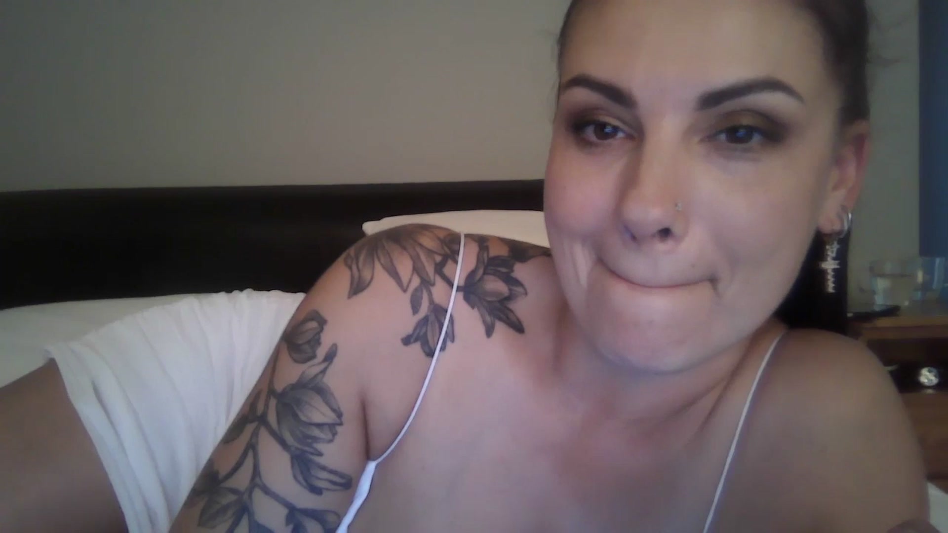 Gallery image thumbnail from FitBaby's myfreecams stream on, 07/31/2024, 16:35 image 4 of 20