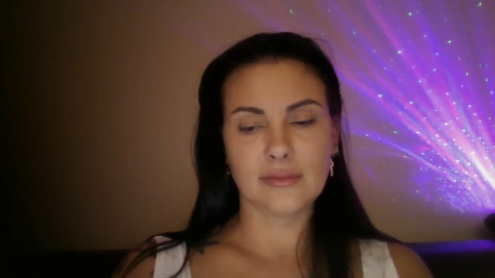 Gallery image thumbnail from FitBaby's myfreecams stream on, 08/06/2024, 17:33 image 4 of 20
