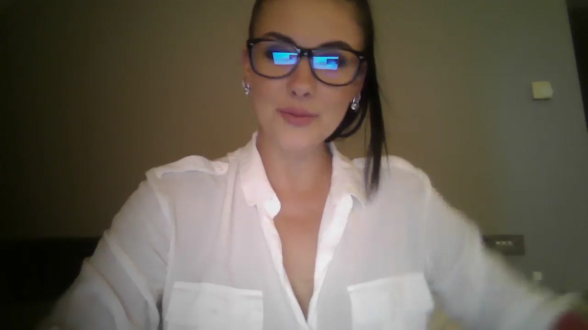Gallery image thumbnail from FitBaby's myfreecams stream on, 09/16/2024, 13:46 image 9 of 20