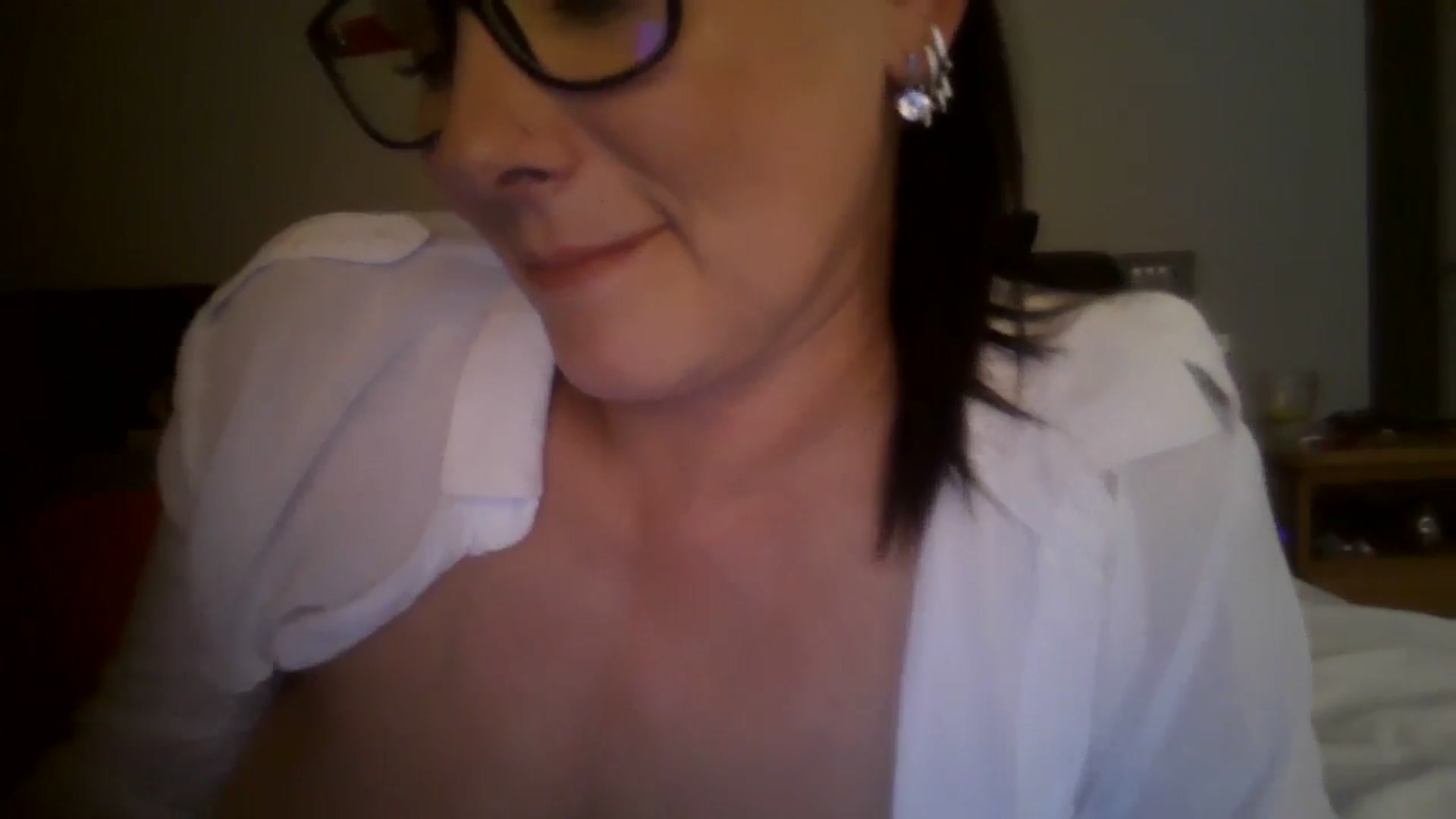 Gallery image thumbnail from FitBaby's myfreecams stream on, 09/16/2024, 14:22 image 15 of 20