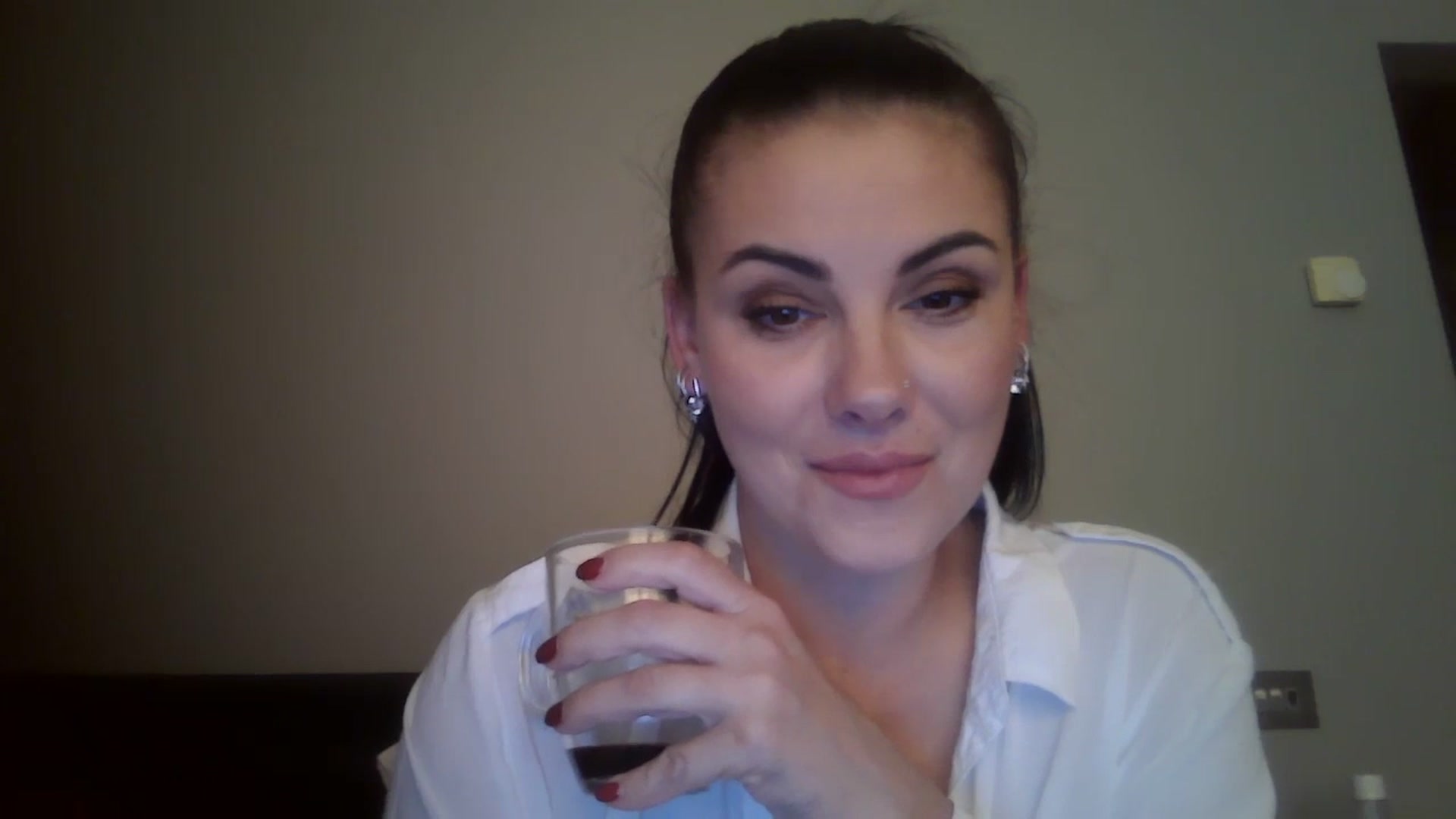 Gallery image thumbnail from FitBaby's myfreecams stream on, 09/16/2024, 16:32 image 18 of 20