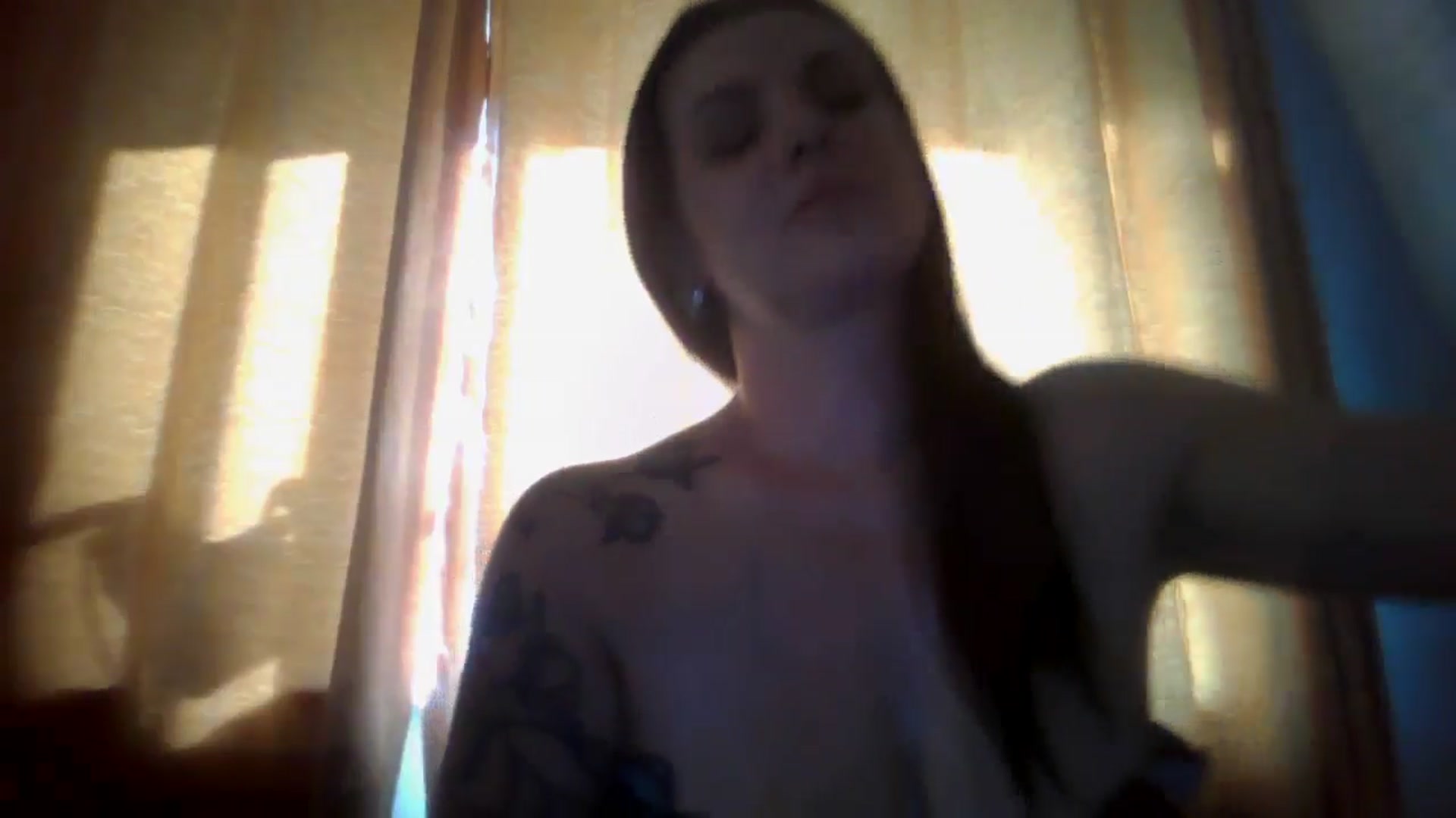 Gallery image thumbnail from FitBaby's myfreecams stream on, 09/18/2024, 14:22 image 15 of 20