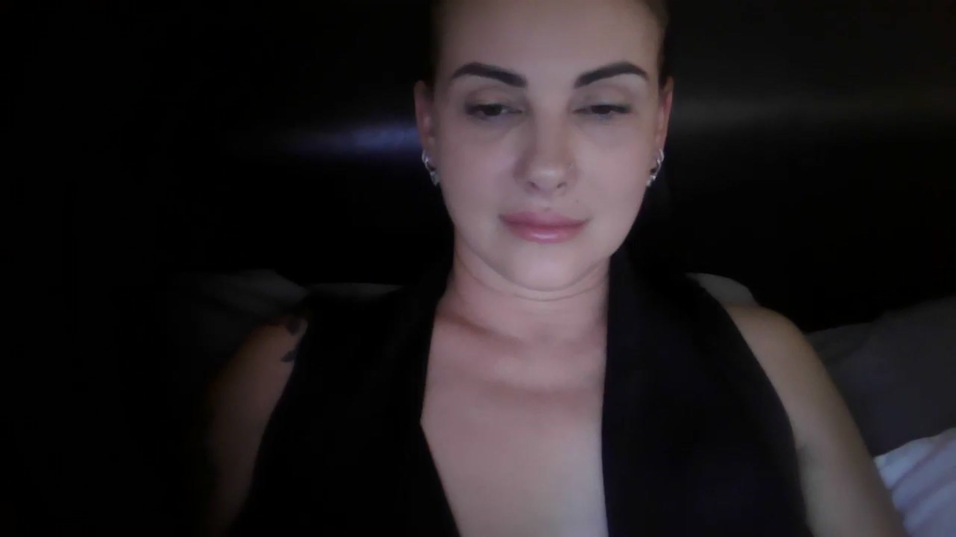 Gallery image thumbnail from FitBaby's myfreecams stream on, 09/20/2024, 13:29 image 12 of 20