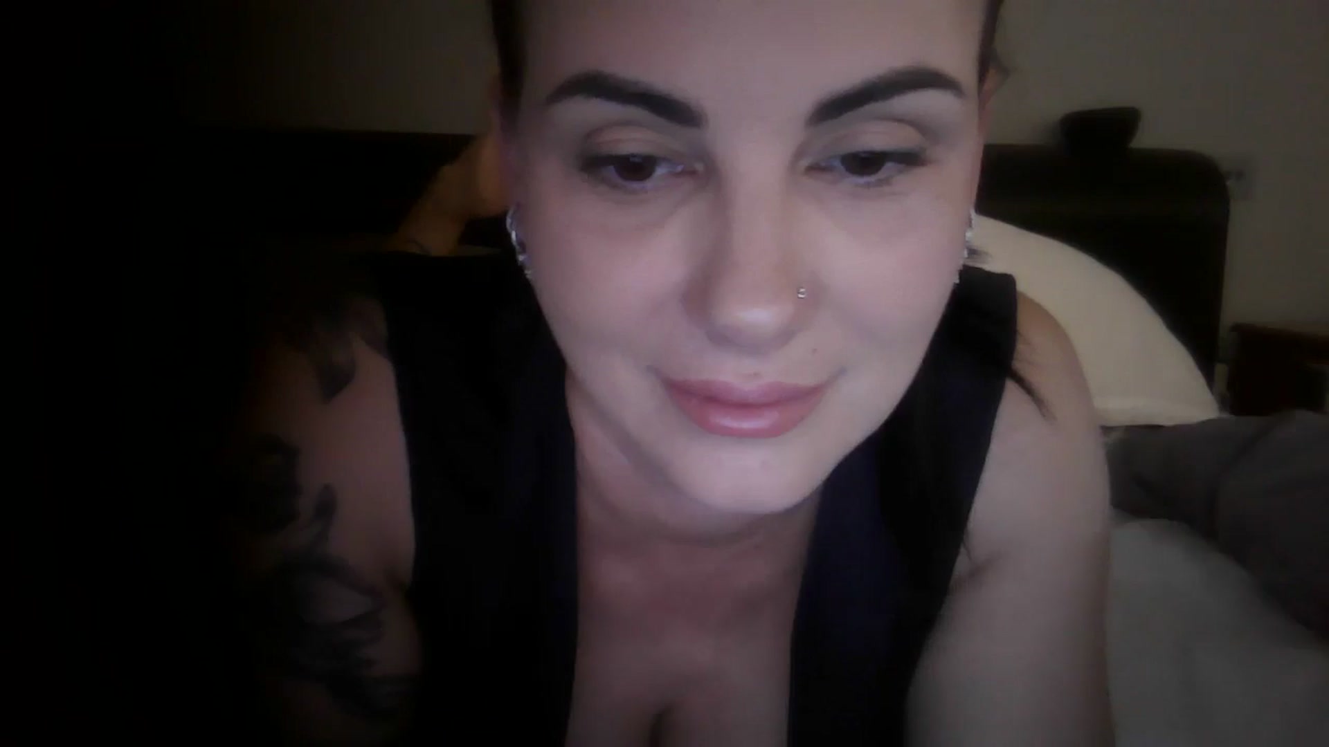 Gallery image thumbnail from FitBaby's myfreecams stream on, 09/20/2024, 13:29 image 16 of 20
