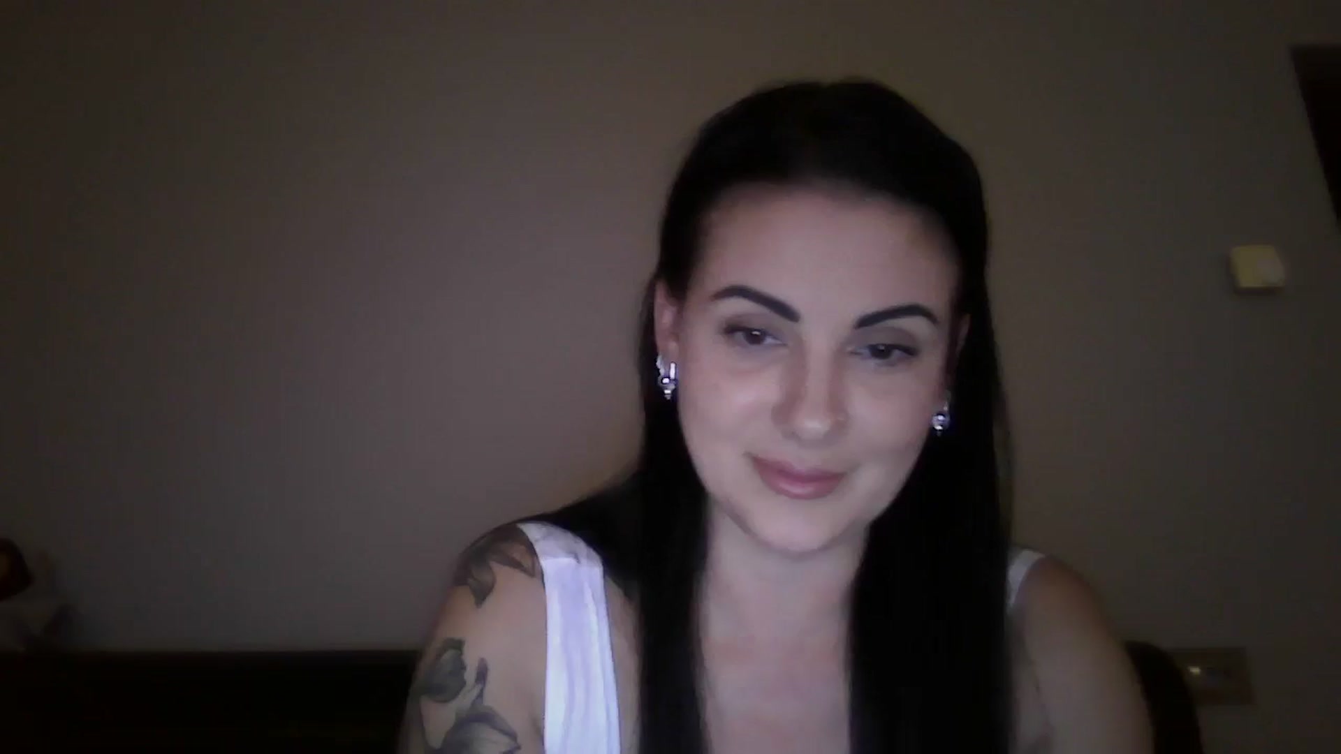 Gallery image thumbnail from FitBaby's myfreecams stream on, 09/23/2024, 14:36 image 10 of 20