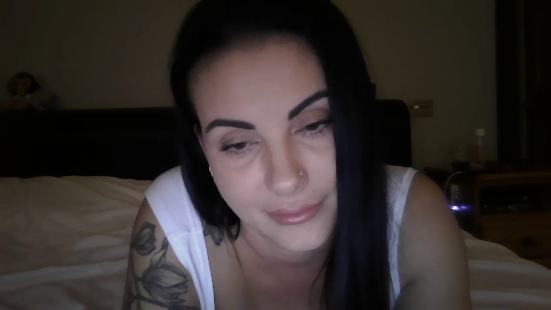 Gallery image thumbnail from FitBaby's myfreecams stream on, 09/23/2024, 14:36 image 5 of 20