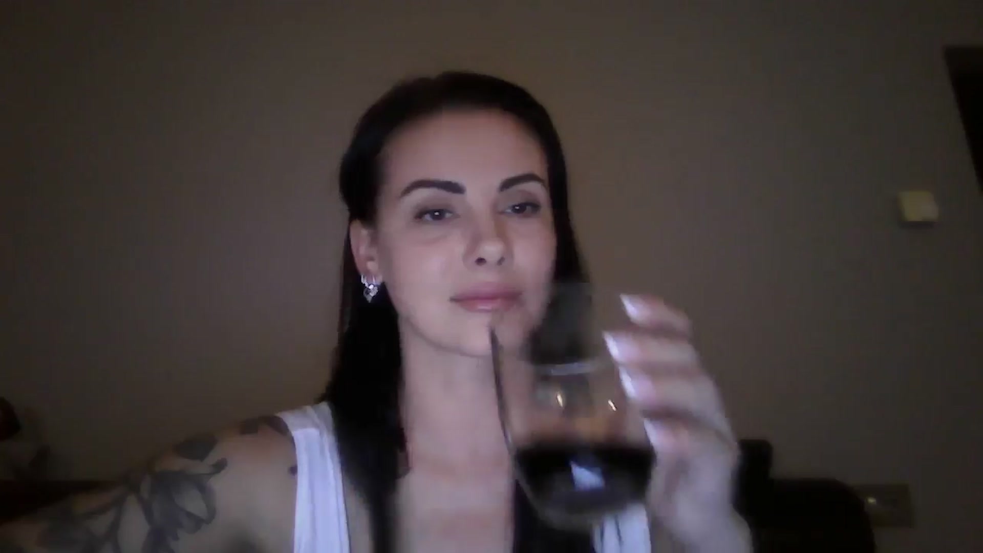 Gallery image thumbnail from FitBaby's myfreecams stream on, 09/23/2024, 14:36 image 6 of 20