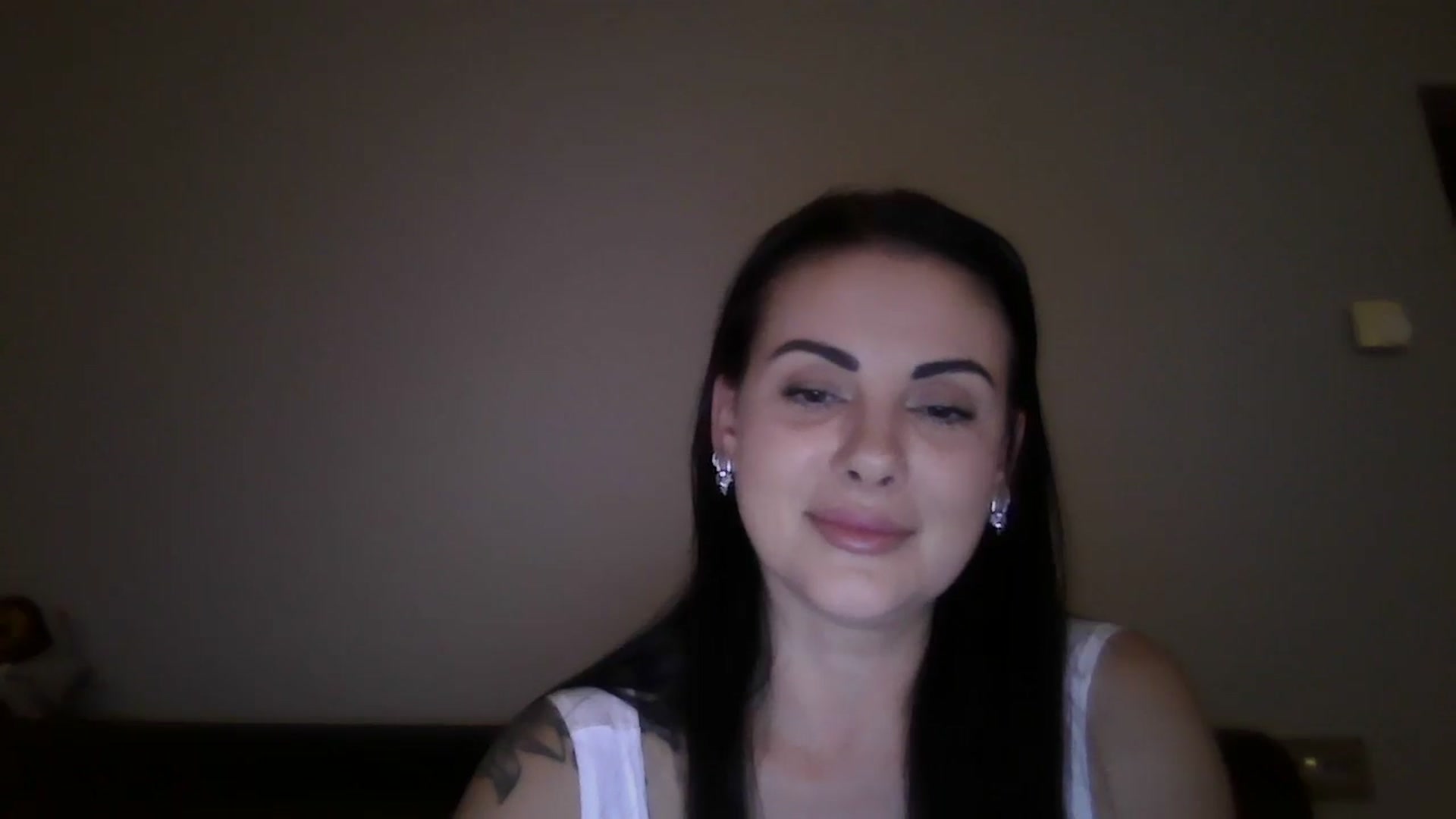 Gallery image thumbnail from FitBaby's myfreecams stream on, 09/23/2024, 14:36 image 11 of 20