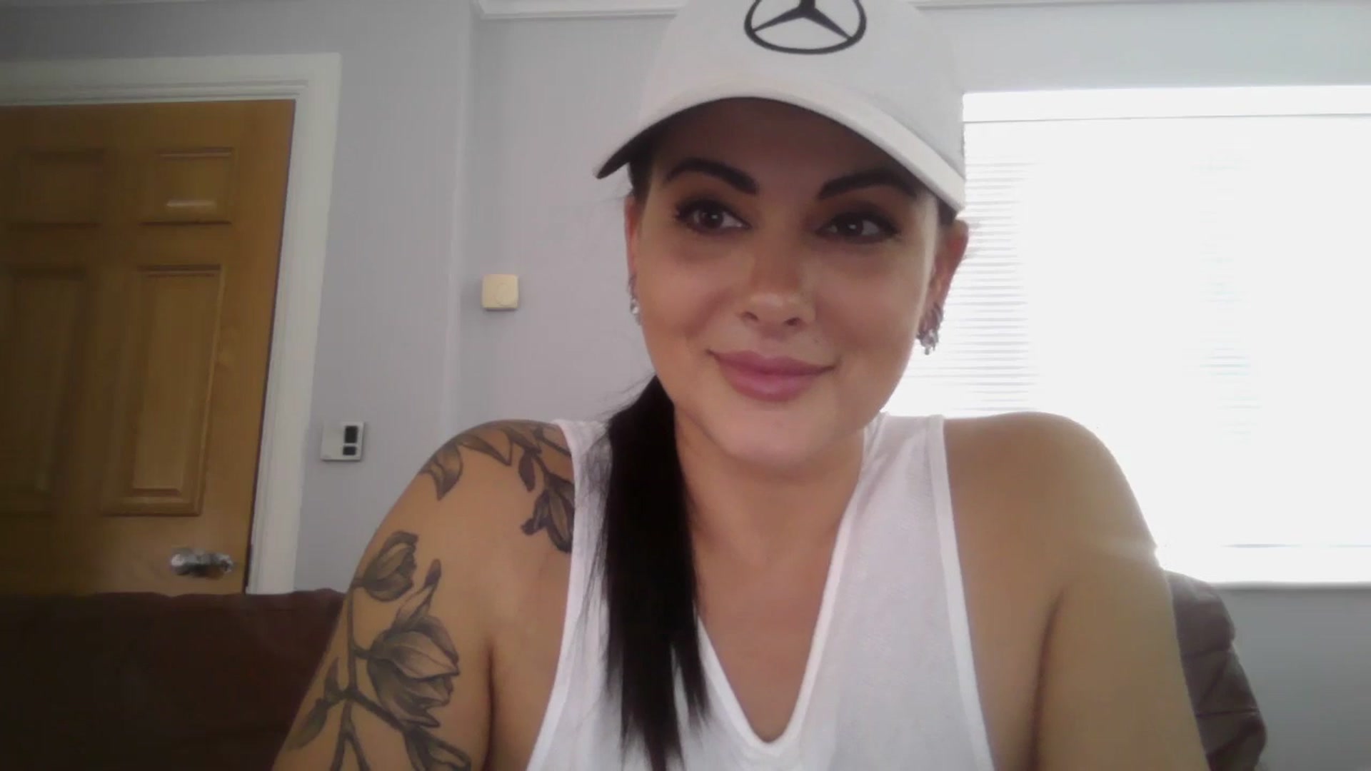 Gallery image thumbnail from FitBaby's myfreecams stream on, 09/24/2024, 13:30 image 5 of 20