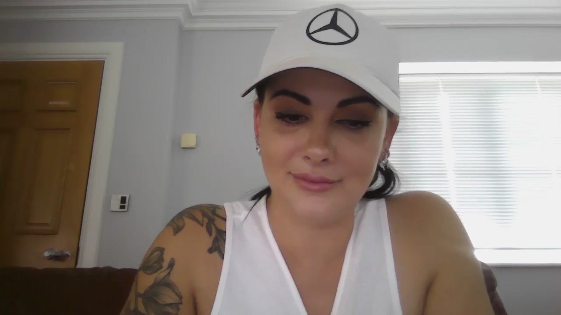 Gallery image thumbnail from FitBaby's myfreecams stream on, 09/24/2024, 13:30 image 15 of 20