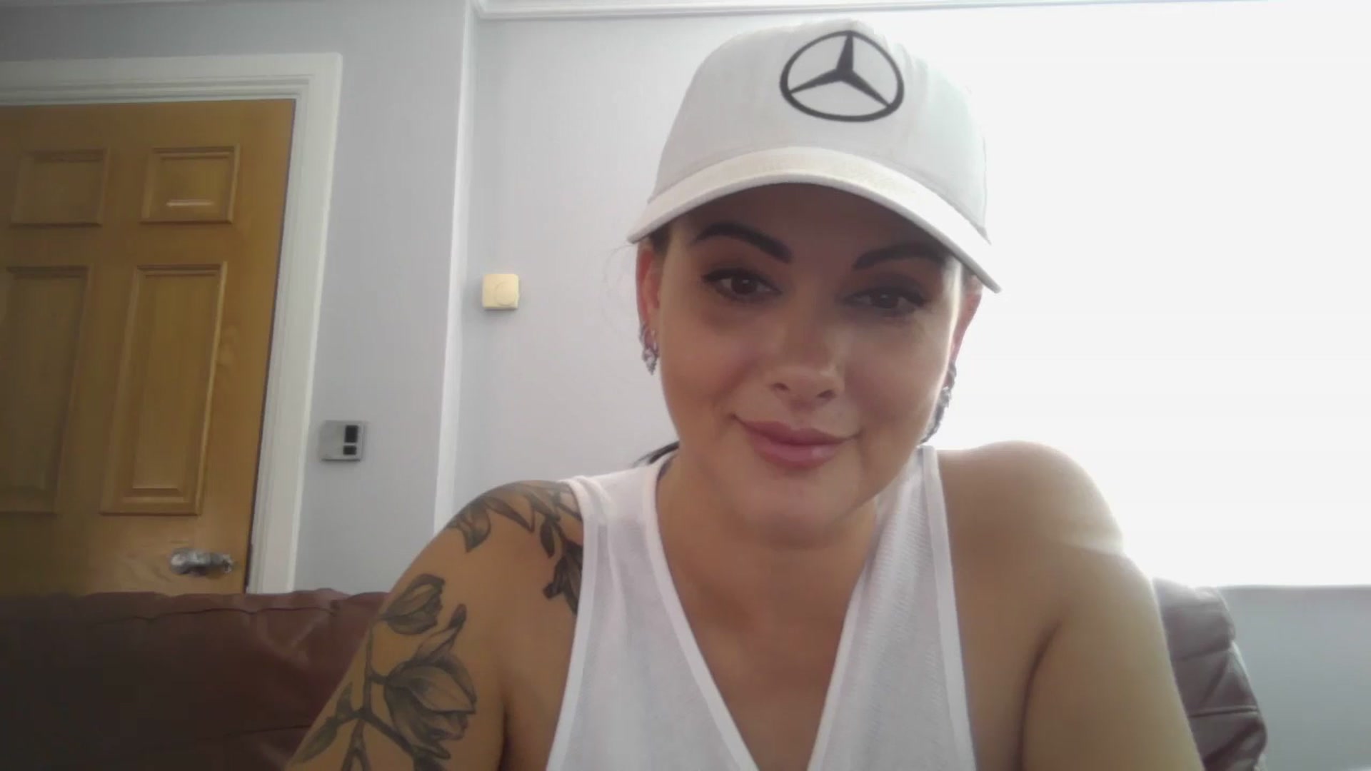 Gallery image thumbnail from FitBaby's myfreecams stream on, 09/24/2024, 13:30 image 9 of 20