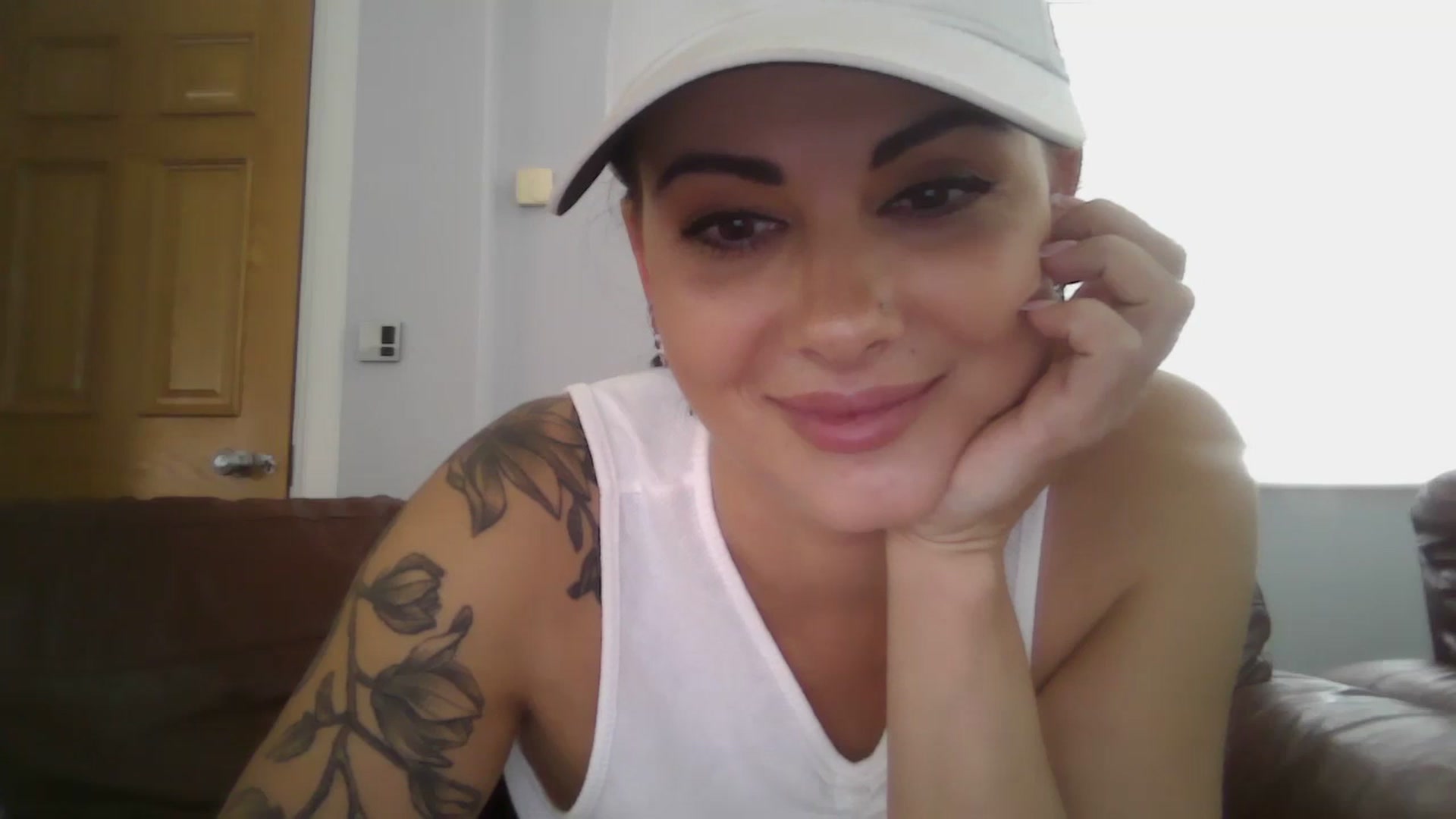 Gallery image thumbnail from FitBaby's myfreecams stream on, 09/24/2024, 13:30 image 13 of 20