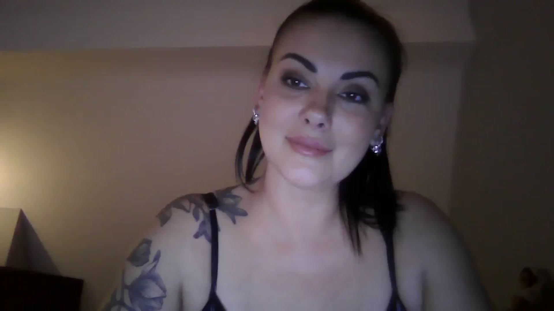 Gallery image thumbnail from FitBaby's myfreecams stream on, 09/25/2024, 13:48 image 11 of 20