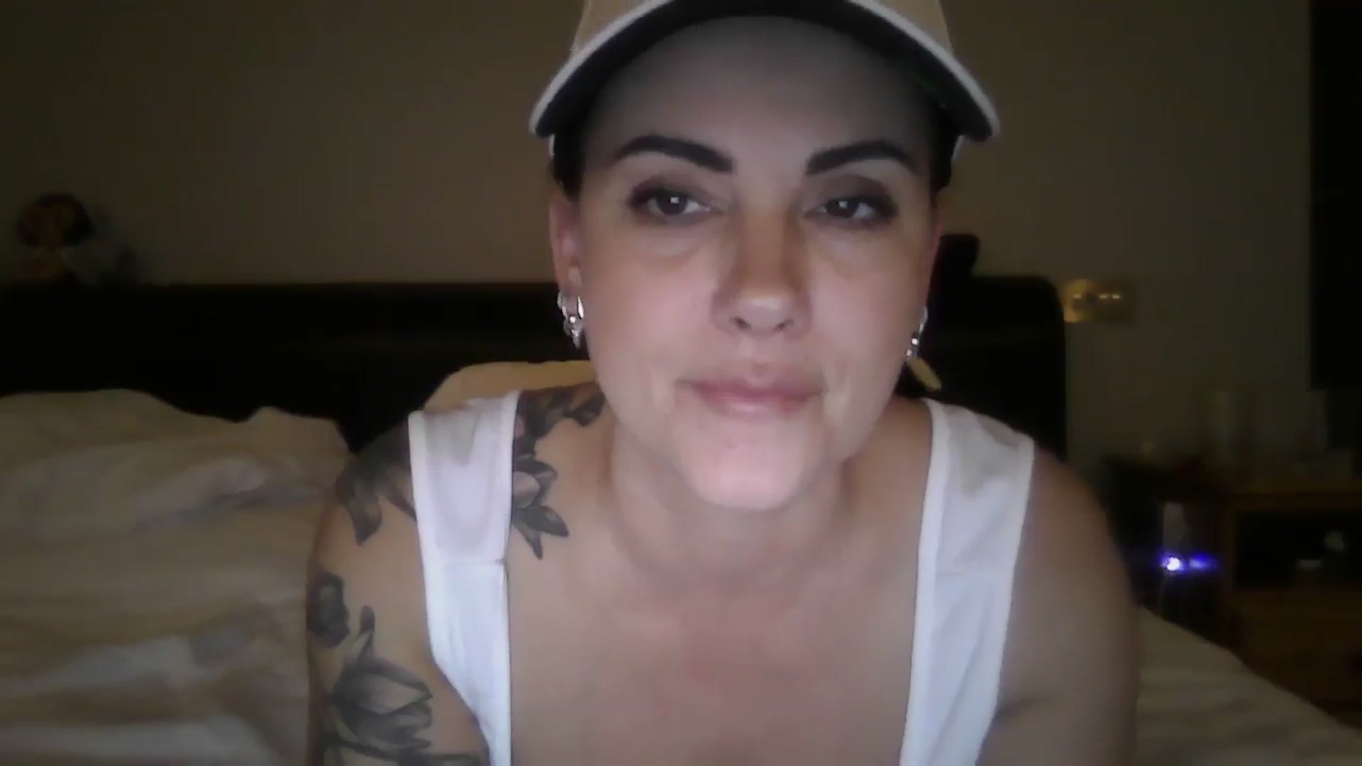Gallery image thumbnail from FitBaby's myfreecams stream on, 09/30/2024, 16:41 image 11 of 20