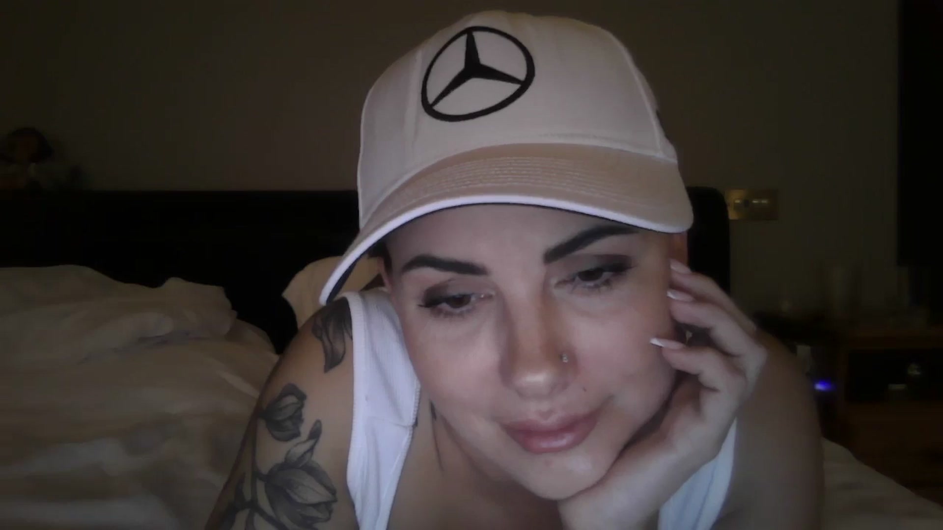 Gallery image thumbnail from FitBaby's myfreecams stream on, 09/30/2024, 16:41 image 12 of 20