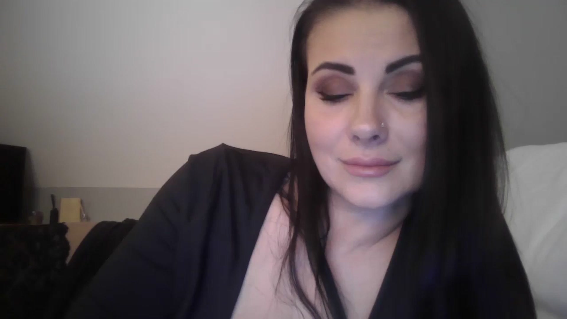 Gallery image thumbnail from FitBaby's myfreecams stream on, 10/18/2024, 13:09 image 7 of 20
