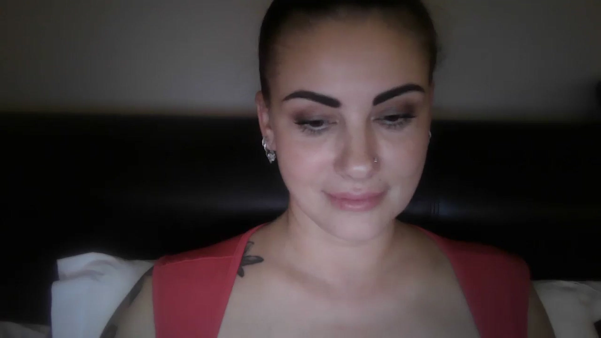 Gallery image thumbnail from FitBaby's myfreecams stream on, 10/22/2024, 13:51 image 5 of 20