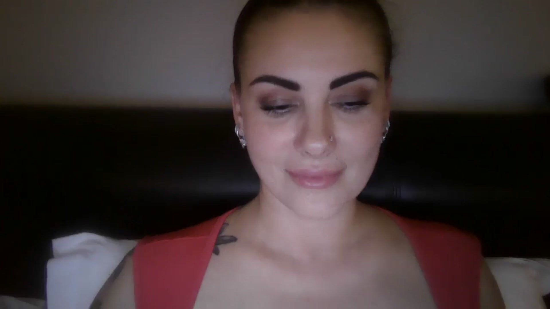 Gallery image thumbnail from FitBaby's myfreecams stream on, 10/22/2024, 13:51 image 4 of 20
