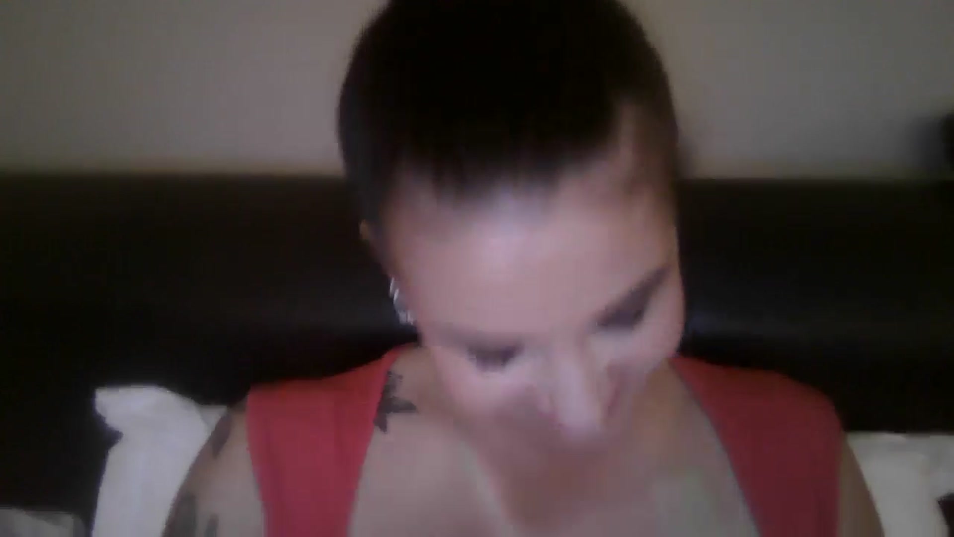 Gallery image thumbnail from FitBaby's myfreecams stream on, 10/22/2024, 13:51 image 17 of 20