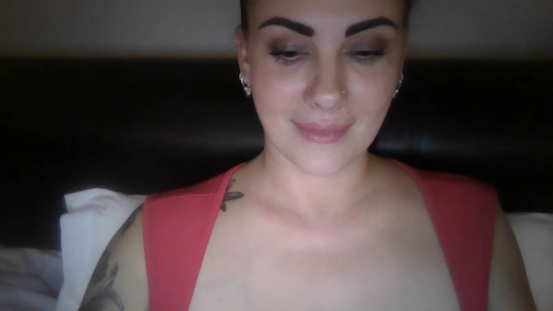 Gallery image thumbnail from FitBaby's myfreecams stream on, 10/22/2024, 13:51 image 1 of 20